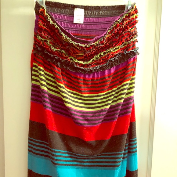 Bathing suit coverup - Picture 3 of 4